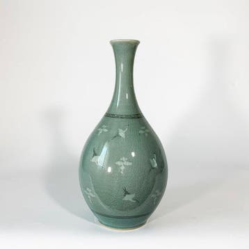 Vaas - hooggestookte celadon - Zuid-Korea - Celadon-vaas met, Antiek en Kunst