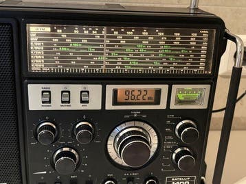 Grundig - Satellit 1400 Professional Radio, Audio, Tv en Foto, Nieuw