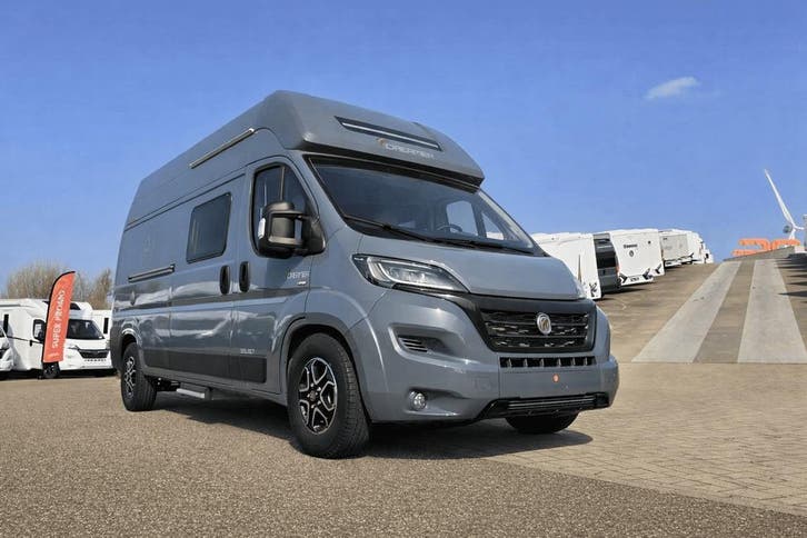 Dreamer Family Select nieuw met daginschrijving 43649, Caravans en Kamperen, Mobilhomes, Cassettetoilet, Handgeschakeld, Diesel