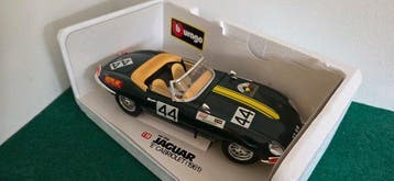 Bburago 1:18 - Voiture miniature - Jaguar E-Type Cabriolet