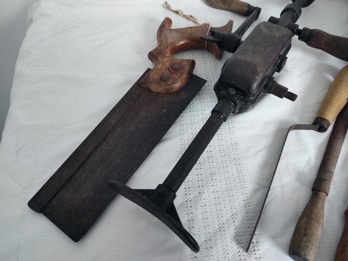anciens outils de menuisier - Werkgereedschap (8), Antiek en Kunst, Antiek | Wandborden en Tegels