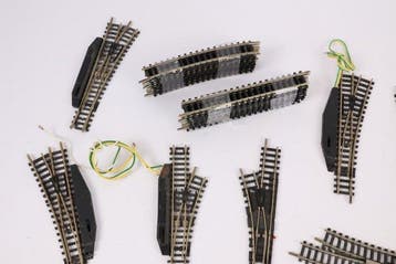 Roco, Minitrix N - Voie ferrée pour trains miniatures (1) -