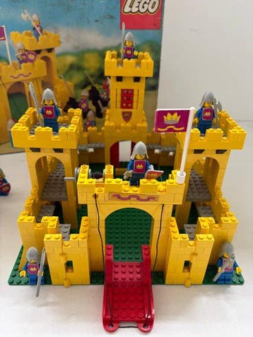 Lego Set - 375/6075 - Castle - 375 Yellow Castle, Kinderen en Baby's, Nieuw