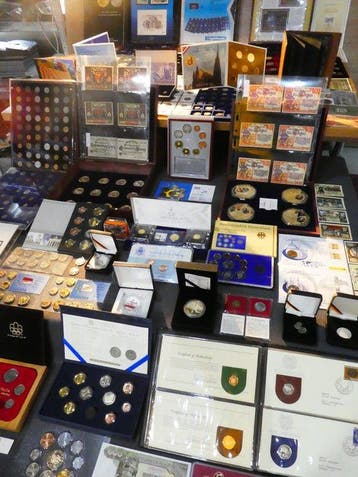 Europa. Collection of coins/banknote/medals/euro inkl. pp