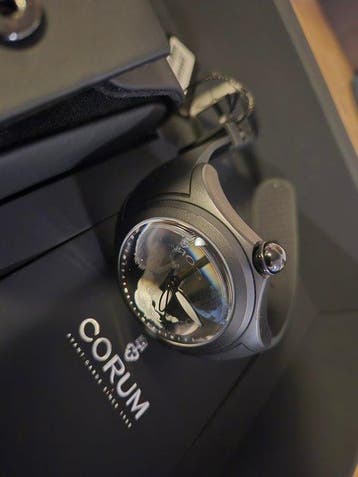 Corum - Bubble - 082.320.98/0085 HOR10 - Homme - 2025