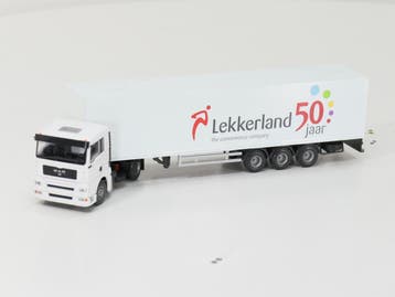 Schaal 1:50 Lion Car MAN met gesloten oplegger, Lekkerlan..., Ophalen of Verzenden, Zo goed als nieuw