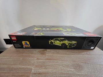 Lego Set - Technic - Ford Mustang Shelby GT500