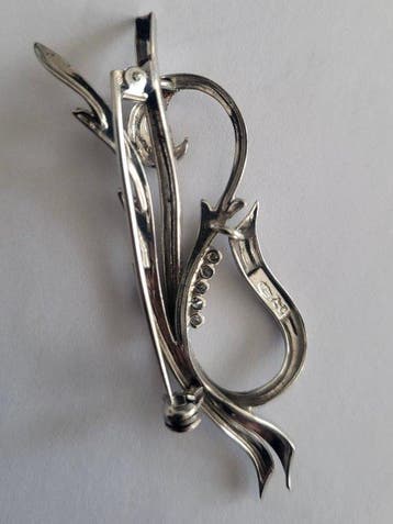 Broche - 18 karaat Witgoud - 0.05ct. tw.