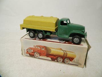 FJ 1:43 - Camion miniature (2) - Tankwagen / Benne Bachee