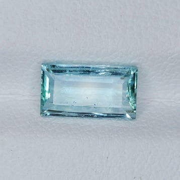 Zonder minimumprijs Smaragd - 1.65 ct - International, Handtassen en Accessoires, Edelstenen, Nieuw