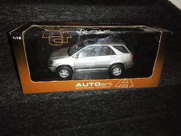 Autoart 1:18 - Modelauto - Lexus RX300, Nieuw