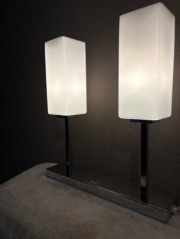 Jan des Bouvrie - Tafellamp - Opaline glas