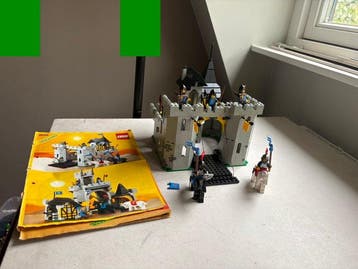 Lego - Knights - 6074 - Black Falcons Fortress - 1980-1990