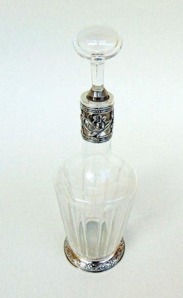 Gustave Veyrat - Crystal Decanter with 950 Silver Mounts