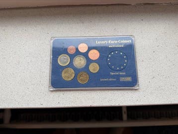 Monaco. Series 1 Cent - 2 Euro 2001 (Zonder minimumprijs), Postzegels en Munten