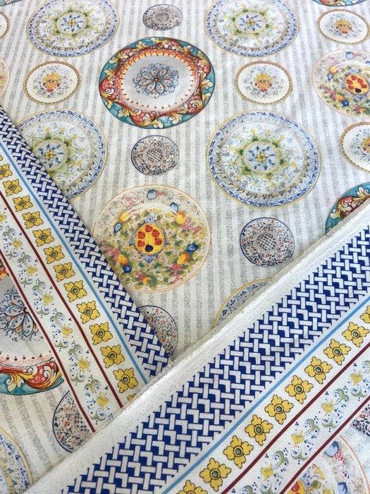 !!NIEUW!! Meubelstoffen in mediterrane stijl met, Antiek en Kunst, Antiek | Tapijten, Tafelkleden en Textiel