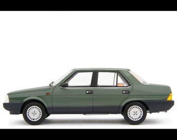 Laudoracing 1:18 - Petite citadine miniature - Fiat Regata