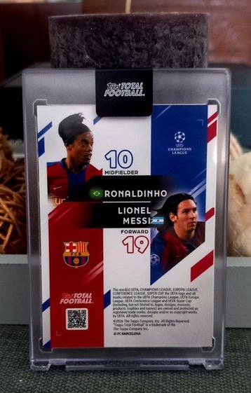 2026 Topps Total Football Lionel Messi, Ronaldinho 4/5, Nieuw
