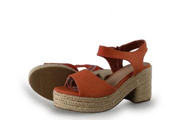 Cellini Espadrilles in maat 38 Rood, Kleding | Dames, Espadrilles, Verzenden, Cellini, Gedragen