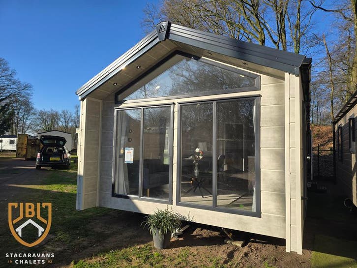 Delta Sky | Met tuindeuren, Caravans en Kamperen, Stacaravans
