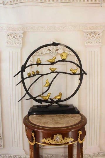 sculptuur, Substantial Bronze Sculpture of Birds on Branches