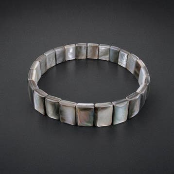 Natuurlijke grijze parelmoer uit Tahiti. Een armband van, Verzamelen