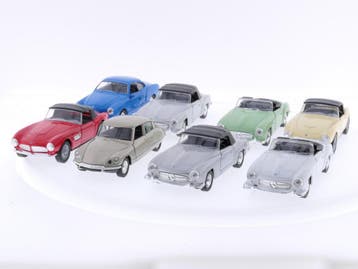 Schaal 1:36 Welly Set Van 8 Modelautos #5354 (Automodellen), Ophalen of Verzenden