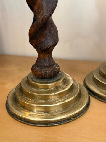 Kandelaar (2) - Hout, Koper - Prachtige Barley twist, Antiek en Kunst