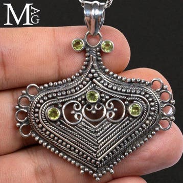 Peridot-edelstenen gezet in Balinees sterling zilveren
