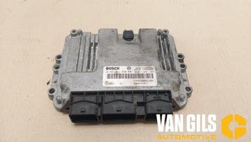 Computer Motormanagement Renault Trafic O204325, Nieuw