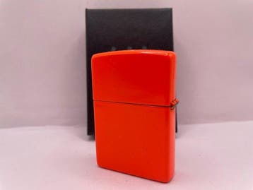 Zippo - ZIPPO - ORANGE FLUO - Zonder minimumprijs -