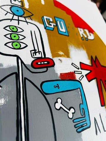 eR. B -  street art ... Guard