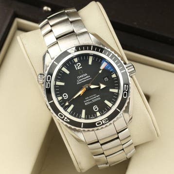 Omega - Seamaster Planet Ocean Casino Royale 007 -