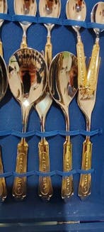 Ménagère pour 12 personnes (53) - Plaqué or