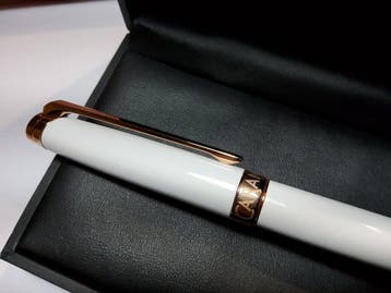 Caran dAche - Léman White Rose Gold - Stylo, Verzamelen, Nieuw