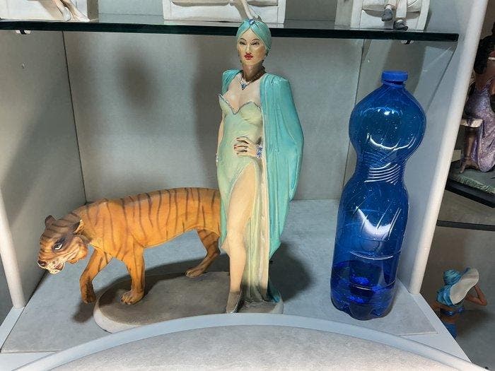 ADL by Tessaro - Vittorio Tessaro - Beeld, Donna con Leone -, Antiquités & Art, Art | Objets design