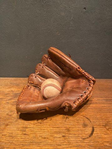 Vintage baseball glove - baseball ball - baseball handschoen, Nieuw
