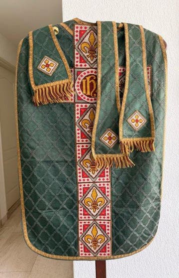 Religieuze en spirituele objecten (3) - Zijde, Borduurwerk,