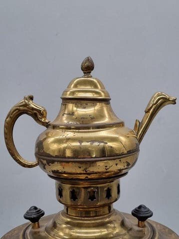 Messing Samovar – Dekorativer Teekessel mit Teekanne -