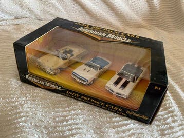 Ertl Collectibles 1:43 - Modelauto (3) - Mercury Turnpike, Nieuw