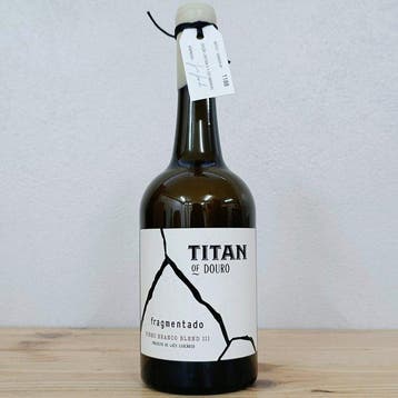 NV Titan of Douro, Fragmentado White Blend III - Douro DOC -, Nieuw