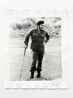 Alberto Korda (1928–2001) - (XXL)  Che Guevara jugando al