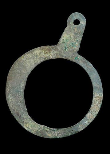 Europese Bronstijd Brons Ringvormige hanger (Zonder