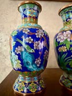 Vaas - emaille op koper - China - Paar cloisonné vazen
