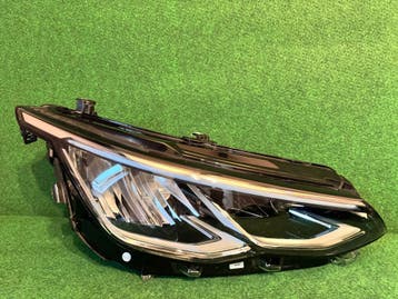 Phare av. droit Volkswagen Golf VIII 8 2019 - 2023 Full LED, Ophalen, Utilisé, Volkswagen