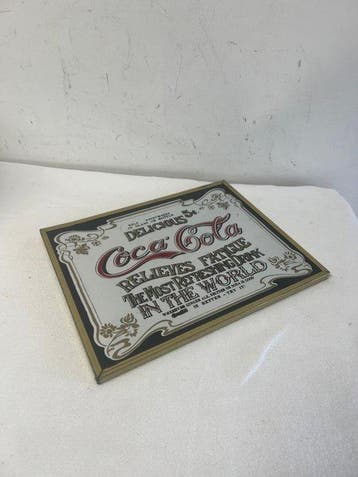 Coca-Cola - Coca Cola Trademark. Wandspiegel - Coca Cola -