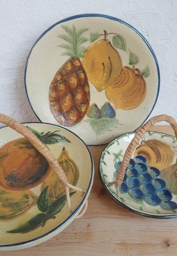 Puigdemont - Fruitschaal - Keramiek - Een drietal, Antiek en Kunst
