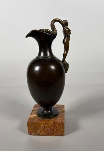 Replica van een oude Griekse bronzen Oenoche Vaas - 25 cm