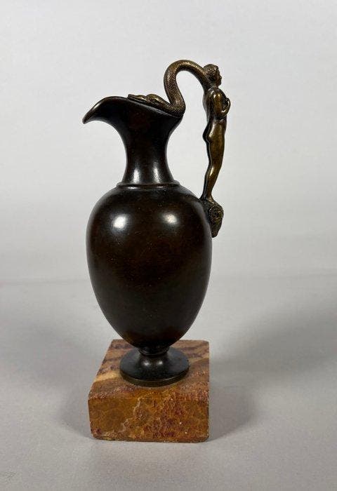 Replica van een oude Griekse bronzen Oenoche Vaas - 25 cm, Verzamelen, Mineralen en Fossielen