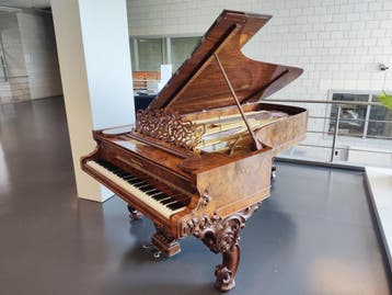 Steinway & Sons Concert Grand (1875), Verzenden